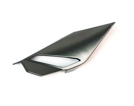 Front lower left decorative cover Linhai 360268A, panou decorativ inferior față stânga, finisaj Titanium, pentru protecție ușoară și design estetic al caroseriei ATV‑ului.