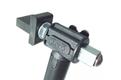 Kit cursoare cauciuc LV8 E620/07 pentru stand spate moto, compatibil frâne radiale, protecție și stabilitate ridicată.